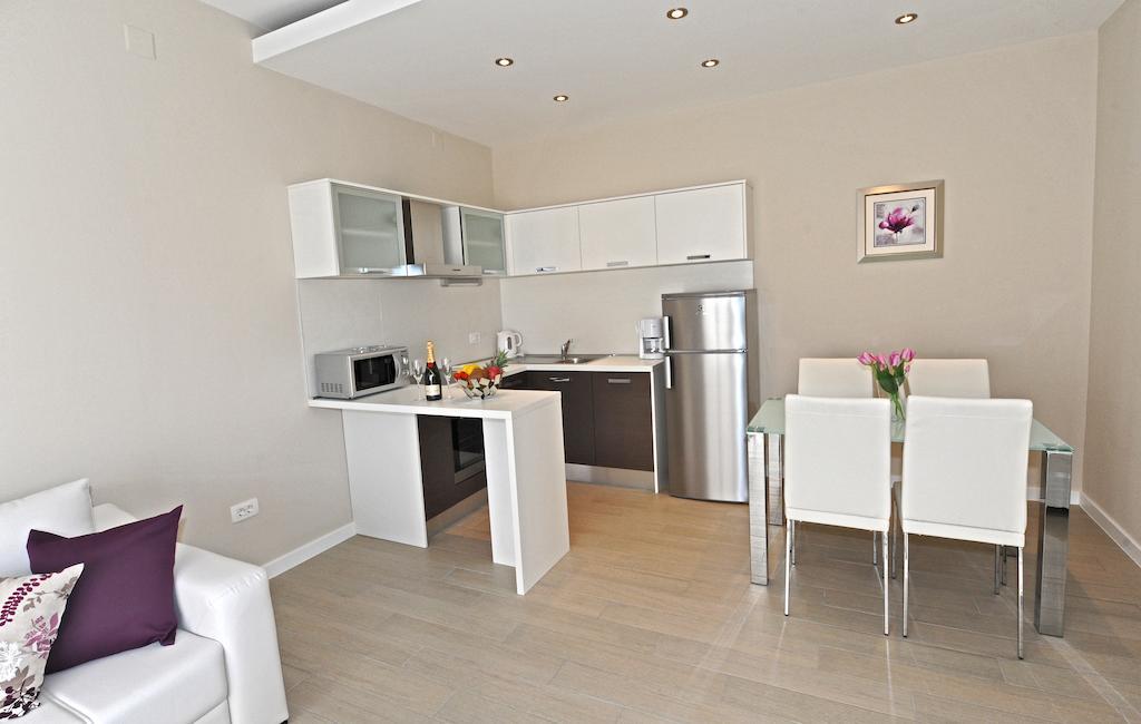 Apartament Violet *